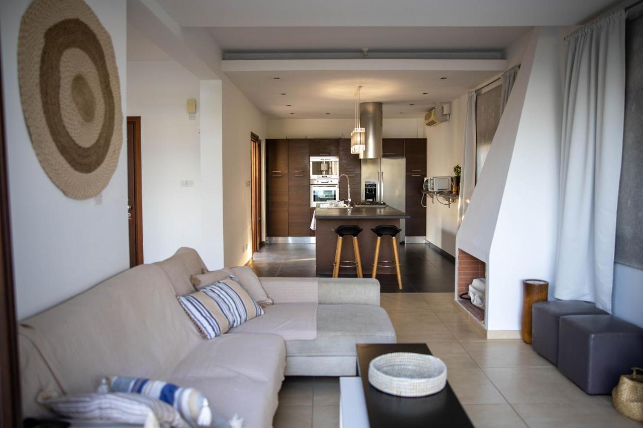 Balinese Villa Ayia Napa Exterior photo